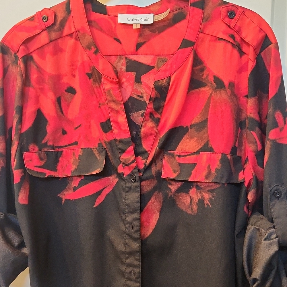 Womens Calvin Klein Red and Black 3/4 Sleeve Blouse with Mandarin Collar S8ze Lg - Picture 2 of 6
